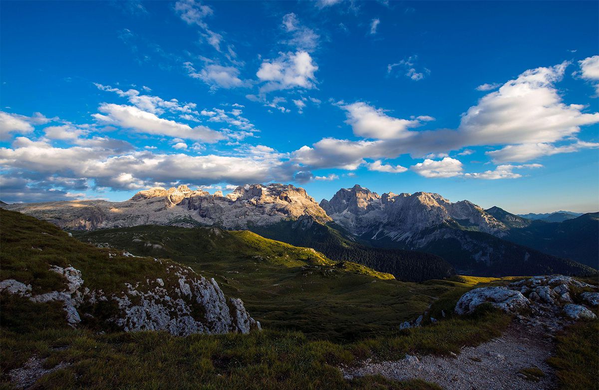 Berge des Trentino führt